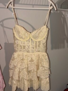 V. Chapman yellow Lace Mini Dress